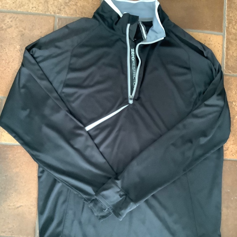 Black Zero Restriction Quarter-Zip Men's golf pullover